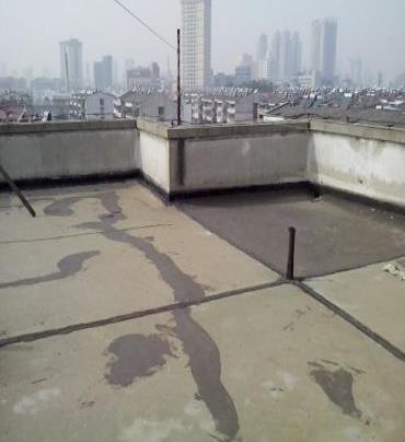 垦利漏水维修 楼顶漏水是什么原因，楼顶漏水维修方法是什么?